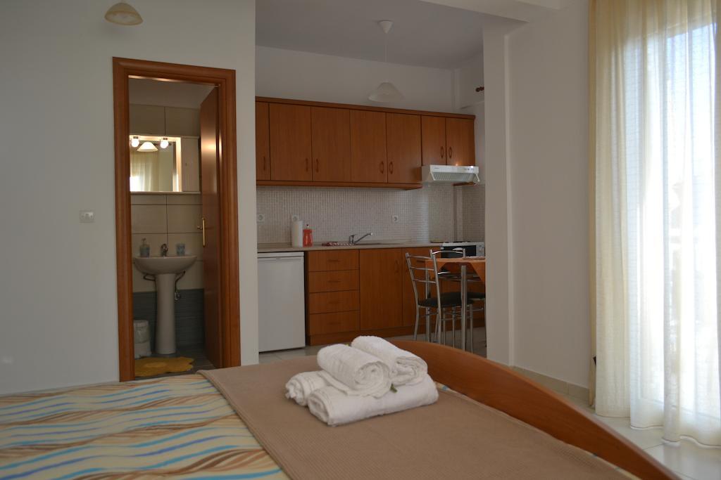 Pavloudis Apartments Psakoudia Habitación foto