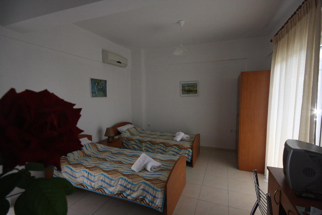 Pavloudis Apartments Psakoudia Habitación foto